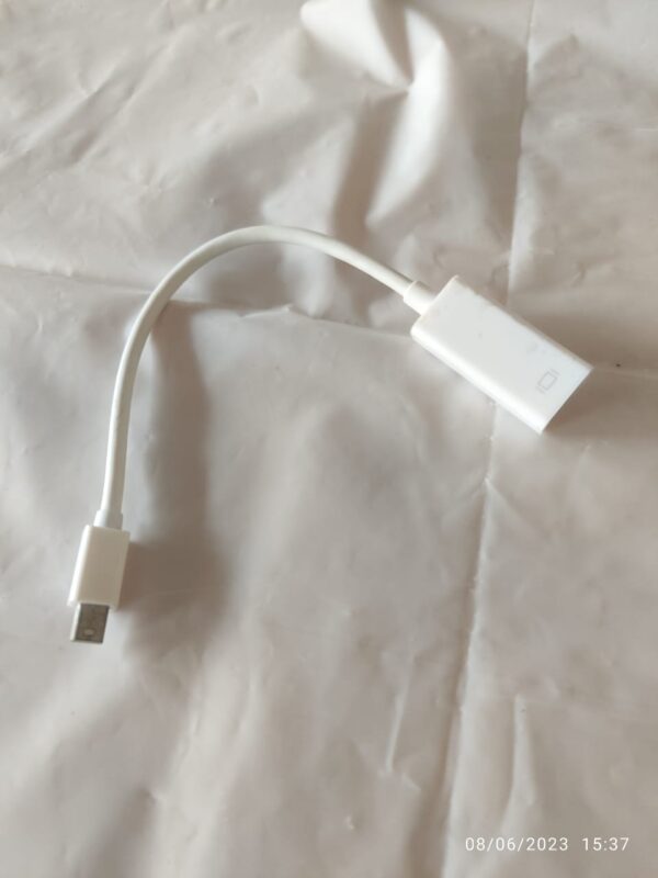 Mini Display Port to HDMI cables and adapters - Image 3